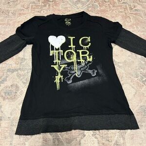 Fox Black Long Sleeve Layered-Look Top with Yellow Graphic